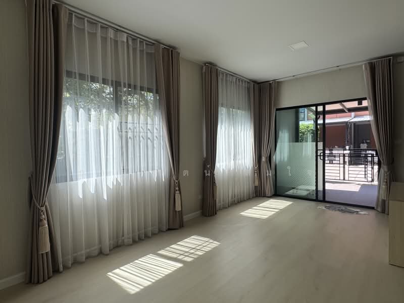 Siri Place Charan-Pinklao : สิริ เพลส จรัญ-ปิ่นเกล้า, นนทบุรี, ถนน บางกรวย-จงถนอม, วัดชลอ, บางกรวย, นนทบุรี, 118 ตร.ม., ทาวน์เฮ้าส์ ขาย, โดย ธารารัตน์ สมใจ, 500454762 - DDproperty.com