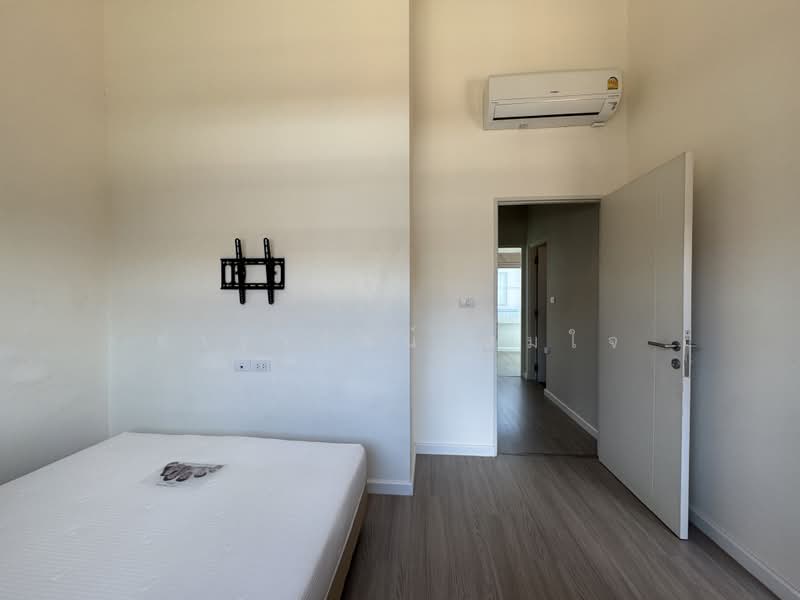 Siri Place Charan-Pinklao : สิริ เพลส จรัญ-ปิ่นเกล้า, นนทบุรี, ถนน บางกรวย-จงถนอม, วัดชลอ, บางกรวย, นนทบุรี, 118 ตร.ม., ทาวน์เฮ้าส์ ขาย, โดย ธารารัตน์ สมใจ, 500454762 - DDproperty.com