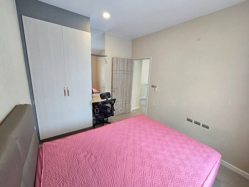 Perfect Place Rama 9-Krungthep Kreetha, Bangkok, Srinakarin - Rom Klao Road, Khlong Song Ton Nun, Lat Krabang, Bangkok, 4 Bedrooms, 176 sqm, Single Detached House For Rent, by Forty-Six Real Estate Group, 500454954 - DDproperty.com