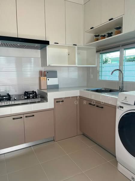 Villaggio 2 Srinakarin-Bangna : วิลลาจจิโอ 2 ศรีนครินทร์-บางนา, สมุทรปราการ, ถนนบัวนครินทร์, บางแก้ว, บางพลี, สมุทรปราการ, 137 ตร.ม., บ้านเดี่ยว ให้เช่า, โดย Forty-Six Real Estate Group, 500455030 - DDproperty.com