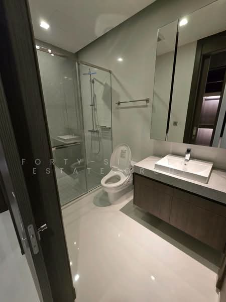 Q1 Sukhumvit, Bangkok, 1 Sukhumvit Road, Khlong Toei, Bangkok, 2 Bedrooms, 108 sqm, Condo For Rent, by Forty-Six Real Estate Group, 500455043 - DDproperty.com