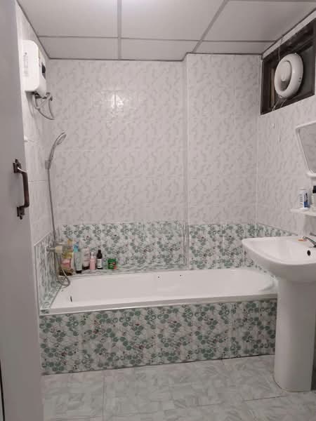 Vivid Tower condominium, Bangkok, Pattanakarn, Suan Luang, Bangkok, 2 Bedrooms, 60 sqm, Condo For Sale, by Pichamon Boonchit, 500455085 - DDproperty.com