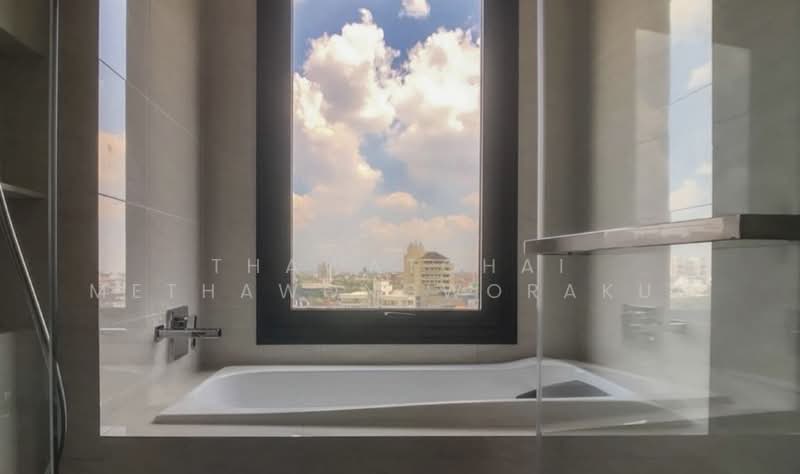 Maru Ekkamai 2, Bangkok, 70-5 Sukhumvit 63 Road, Phra Kanong Nua, Watthana, Bangkok, 2 Bedrooms, 55 sqm, Condo For Rent, by Thawatchai Methawongworakul, 500455093 - DDproperty.com