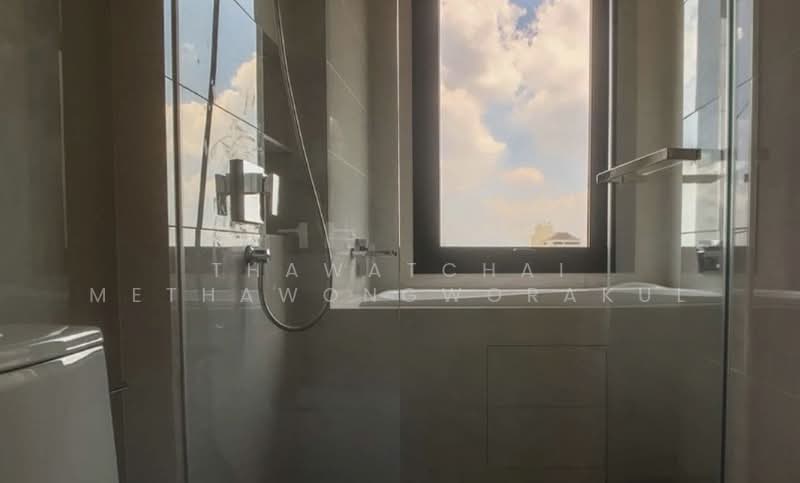 Maru Ekkamai 2, Bangkok, 70-5 Sukhumvit 63 Road, Phra Kanong Nua, Watthana, Bangkok, 2 Bedrooms, 55 sqm, Condo For Rent, by Thawatchai Methawongworakul, 500455093 - DDproperty.com