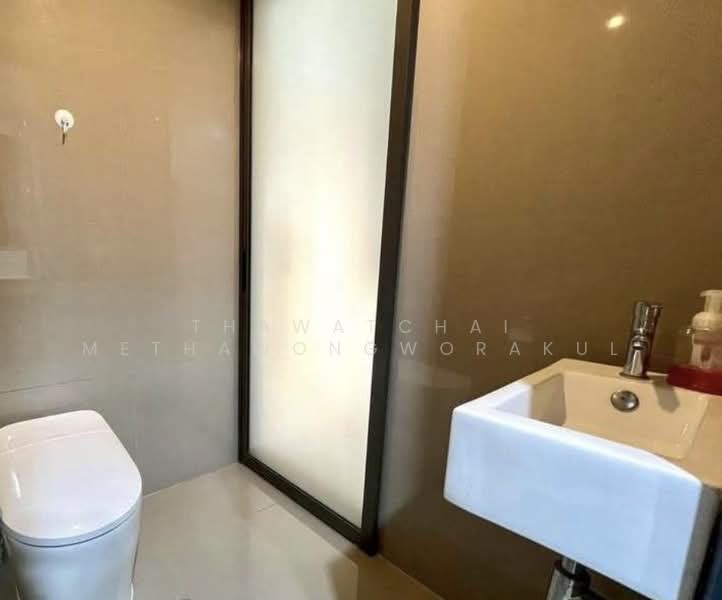 Rhythm Sukhumvit 42 : ริทึ่ม สุขุมวิท 42, กรุงเทพ, ซอยสุขุมวิท 42, พระโขนง, คลองเตย, กรุงเทพ, 45 ตร.ม., คอนโด ให้เช่า, โดย Thawatchai Methawongworakul, 500455106 - DDproperty.com