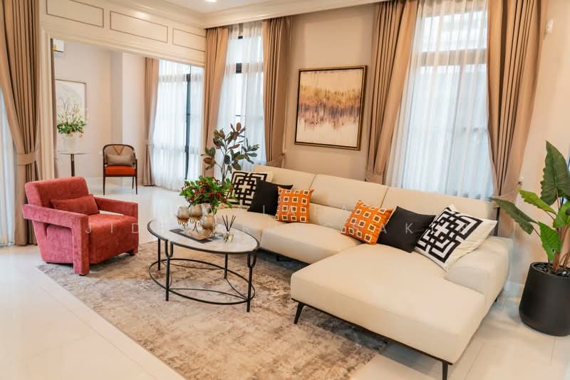 Nantawan Rama 9 - New Krungthepkreetha, Bangkok, Saphan Sung, Bangkok, 5 Bedrooms, 4 sqm, Single Detached House For Rent, by Walapa Jidbumrungsakun, 500455107 - DDproperty.com
