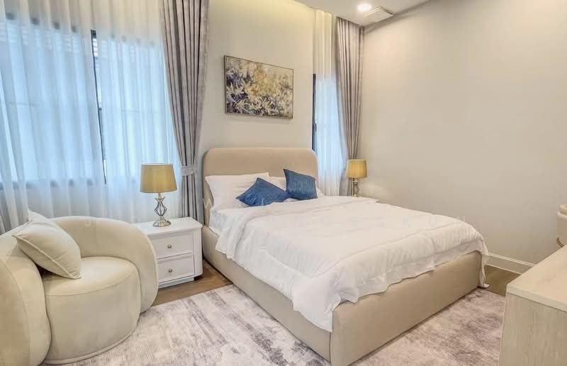 Nantawan Rama 9 - New Krungthepkreetha, Bangkok, Saphan Sung, Bangkok, 4 Bedrooms, 378 sqm, Single Detached House For Rent, by Walapa Jidbumrungsakun, 500455118 - DDproperty.com