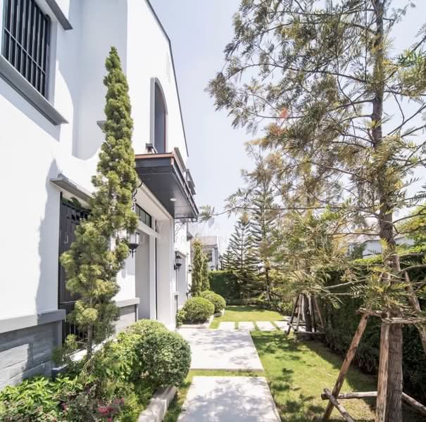 Nantawan Rama 9 - New Krungthepkreetha, Bangkok, Saphan Sung, Bangkok, 4 Bedrooms, 378 sqm, Single Detached House For Rent, by Walapa Jidbumrungsakun, 500455118 - DDproperty.com