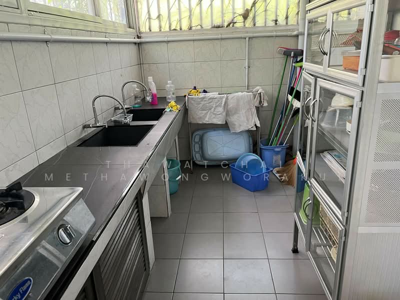 บ้าน 4-ห้องนอน, กรุงเทพ, ดินแดง, กรุงเทพ, 300 ตร.ม., บ้านเดี่ยว ให้เช่า, โดย Thawatchai Methawongworakul, 500455133 - DDproperty.com