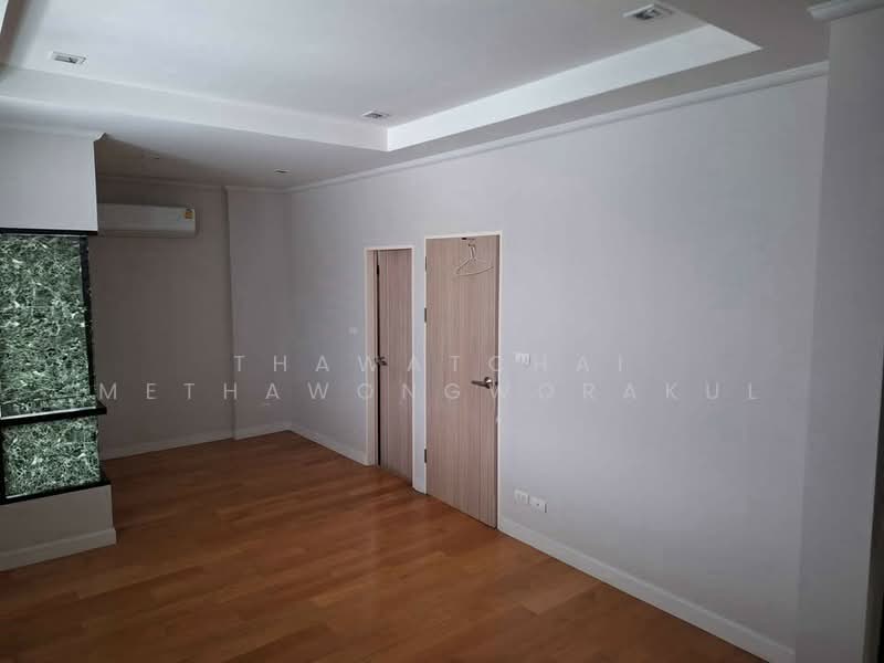 undefined, Bangkok, Khlong Chan, Bang Kapi, Bangkok, 4 Bedrooms, 243 sqm, Semi-Detached House (Twin House) For Rent, by Thawatchai Methawongworakul, 500455152 - DDproperty.com