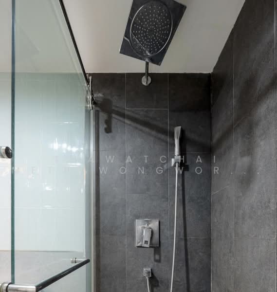 Las Colinas, Bangkok, Sukhumvit 21 Road, Khlongtoei Nua, Watthana, Bangkok, 3 Bedrooms, 240 sqm, Condo For Sale, by Thawatchai Methawongworakul, 500455159 - DDproperty.com