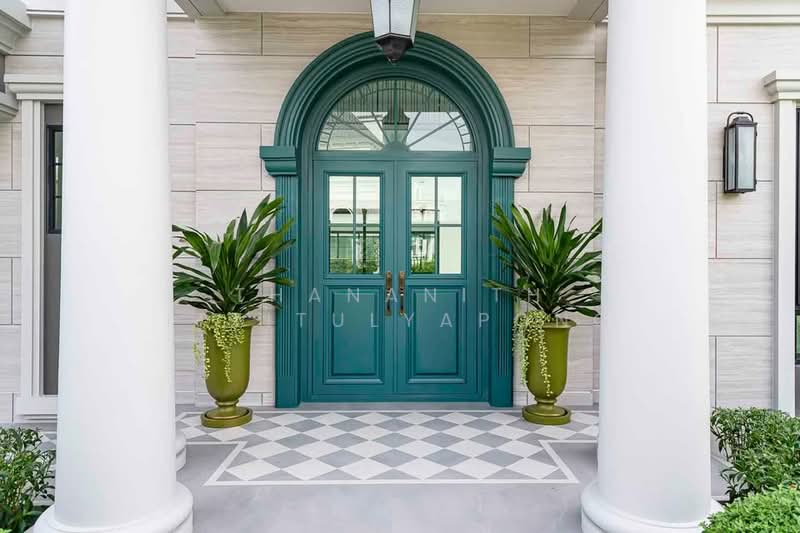 Narinsiri Krungthep Kreetha, Bangkok, Saphan Sung, Bangkok, 5 Bedrooms, 530 sqm, Single Detached House For Sale, by Thananith Ittitulyapong, 500455235 - DDproperty.com