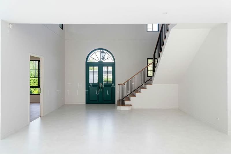 Narinsiri Krungthep Kreetha, Bangkok, Saphan Sung, Bangkok, 5 Bedrooms, 530 sqm, Single Detached House For Sale, by Thananith Ittitulyapong, 500455235 - DDproperty.com