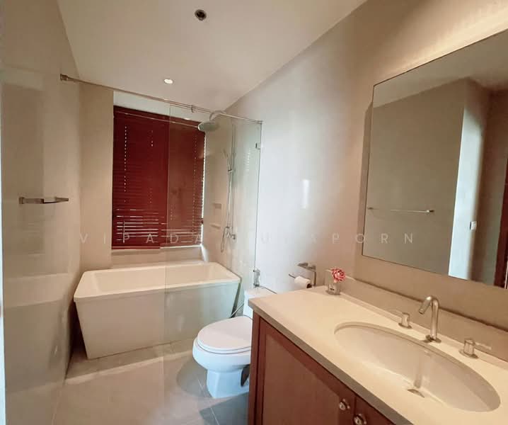 The Emporio Place, Bangkok, 93 Soi Sukhumvit 24, Sukhumvit Road, Khong Tan, Khlong Toei, Bangkok, 1 Bedroom, 50 sqm, Condo For Rent, by Vipada Supaporn, 500455311 - DDproperty.com