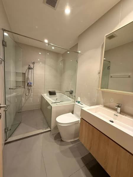 Maru Ekkamai 2, Bangkok, 70-5 Sukhumvit 63 Road, Phra Kanong Nua, Watthana, Bangkok, 2 Bedrooms, 59 sqm, Condo For Rent, by Thananith Ittitulyapong, 500455335 - DDproperty.com
