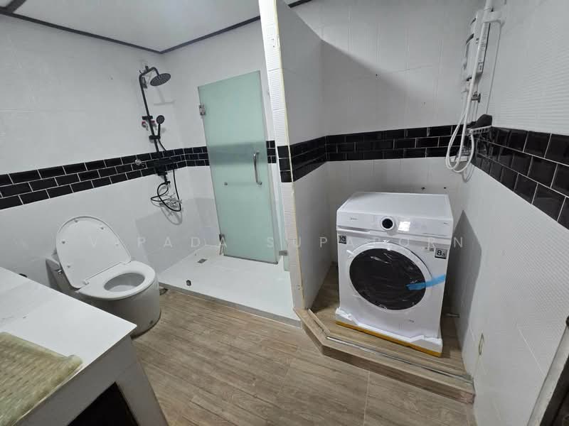 Charoennakorn River Place, Bangkok, Charoennakorn Road, Samlae, Thon Buri, Bangkok, 3 Bedrooms, 110 sqm, Condo For Rent, by Vipada Supaporn, 500455349 - DDproperty.com