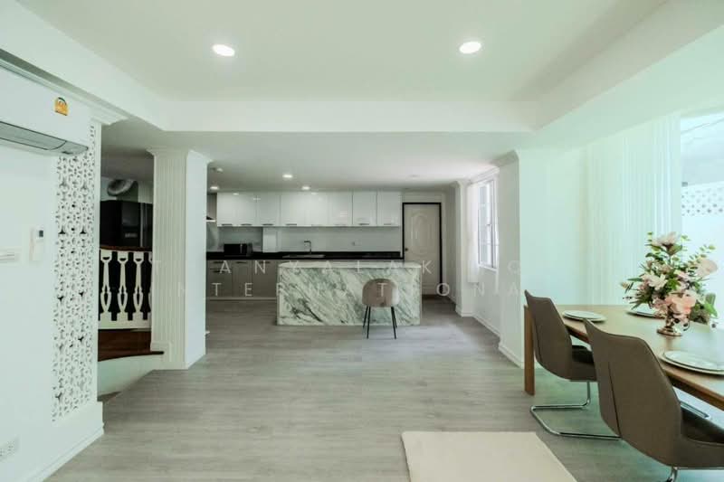 แฟนตาเซีย วิลล่า 2 : Fantasia Villa 2, สมุทรปราการ, สุขุมวิท 107, สำโรงเหนือ, เมืองสมุทรปราการ, สมุทรปราการ, 300 ตร.ม., บ้านเดี่ยว ให้เช่า, โดย THANYALAK IQI INTERNATIONAL, 500455359 - DDproperty.com