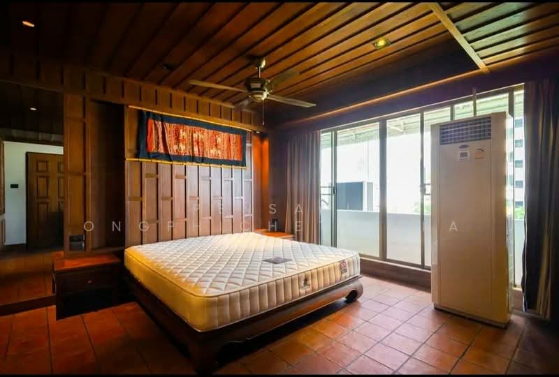 Diamond Tower, Bangkok, Silom, Bang Rak, Bangkok, 2 Bedrooms, 128 sqm, Condo For Rent, by Pensasi Ongphichetmetha, 500455397 - DDproperty.com