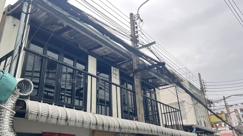 2 Commercial Buildings with 15 Rental Rooms for Sale | Only 350 m from Dhurakij Pundit University, Nonthaburi, Bang Khen, Muang Nonthaburi, Nonthaburi, , 160 sqm, Shophouse For Sale, by Poonyawee Puthong, 500455433 - ห้องเช่า 15 ห้อง ม.ธุรกิจบัณฑิตย์ 4.8MB - DDproperty.com