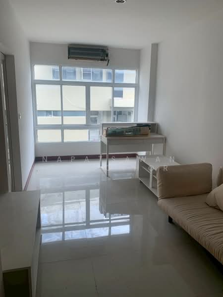 Ease Ratchada condominium, Bangkok, Ratchadaphisek, Chan Kasem, Chatuchak, Bangkok, 1 Bedroom, 32 sqm, Condo For Sale, by Napatsawan Tamjorhor, 500455437 - DDproperty.com