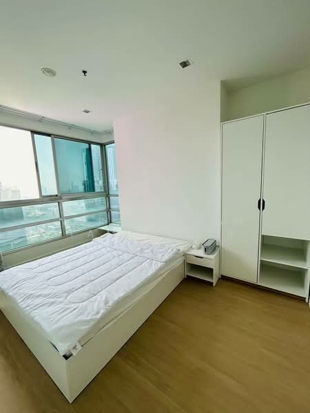Sathorn House, Bangkok, Sathorn, Silom, Bang Rak, Bangkok, 2 Bedrooms, 54 sqm, Condo For Rent, by Napatsawan Tamjorhor, 500455482 - DDproperty.com