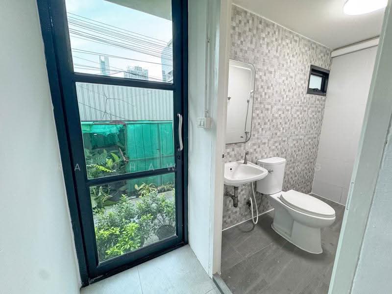 Siam Condominium, Bangkok, Rama 9, Huai Khwang, Bangkok, 2 Bedrooms, 120 sqm, Condo For Rent, by Ratchawan Huang, 500455488 - DDproperty.com
