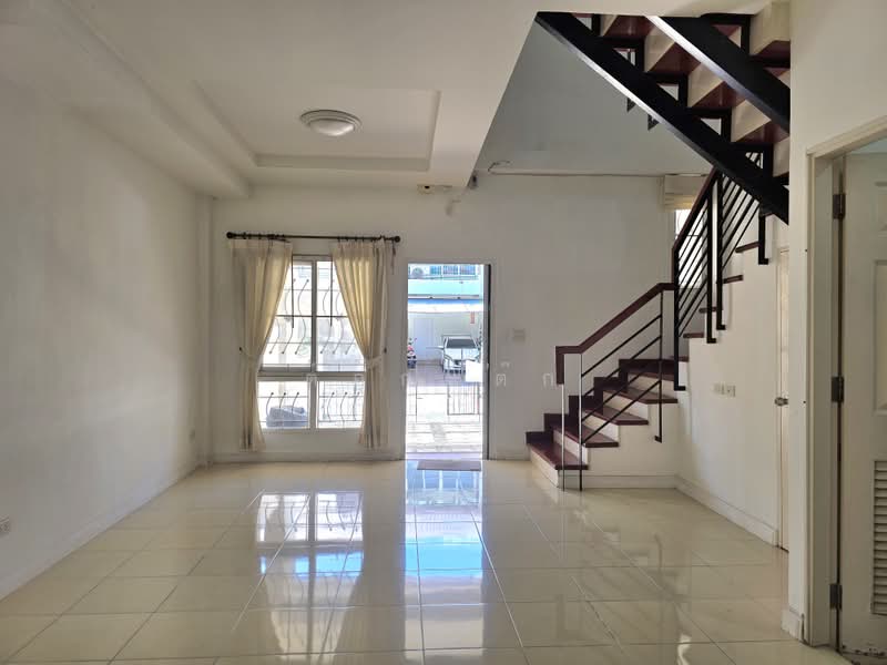 Baan Patra Krungthep Kreetha, Bangkok, Krungthep Kreetha Road, Saphan Sung, Bangkok, 2 Bedrooms, 121 sqm, Townhouse For Sale, by ต๊อกแต๊ก, 500455505 - DDproperty.com