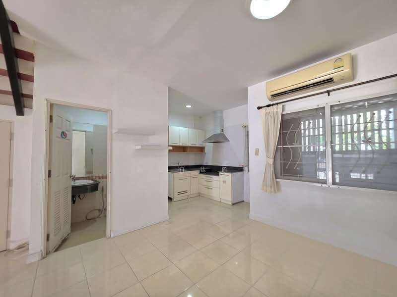 Baan Patra Krungthep Kreetha, Bangkok, Krungthep Kreetha Road, Saphan Sung, Bangkok, 2 Bedrooms, 121 sqm, Townhouse For Sale, by ต๊อกแต๊ก, 500455505 - DDproperty.com