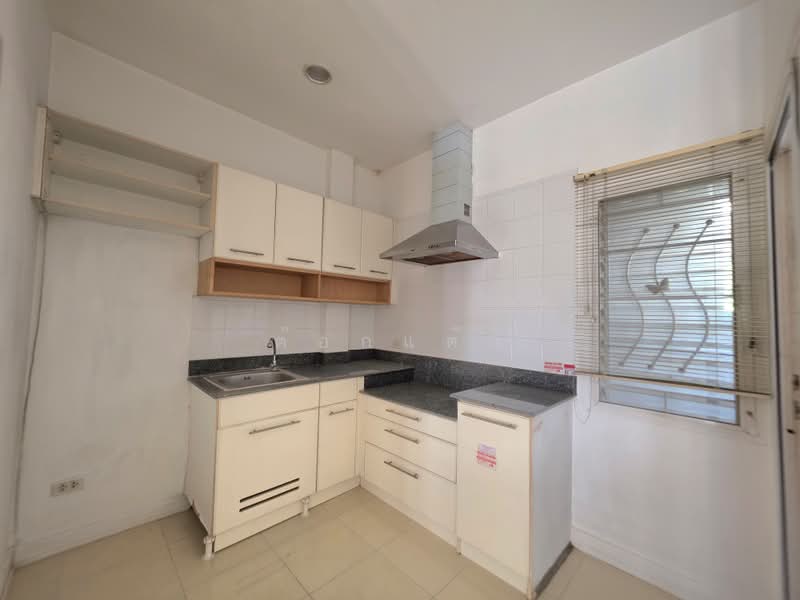 Baan Patra Krungthep Kreetha, Bangkok, Krungthep Kreetha Road, Saphan Sung, Bangkok, 2 Bedrooms, 121 sqm, Townhouse For Sale, by ต๊อกแต๊ก, 500455505 - DDproperty.com