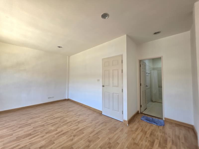 Baan Patra Krungthep Kreetha, Bangkok, Krungthep Kreetha Road, Saphan Sung, Bangkok, 2 Bedrooms, 121 sqm, Townhouse For Sale, by ต๊อกแต๊ก, 500455505 - DDproperty.com