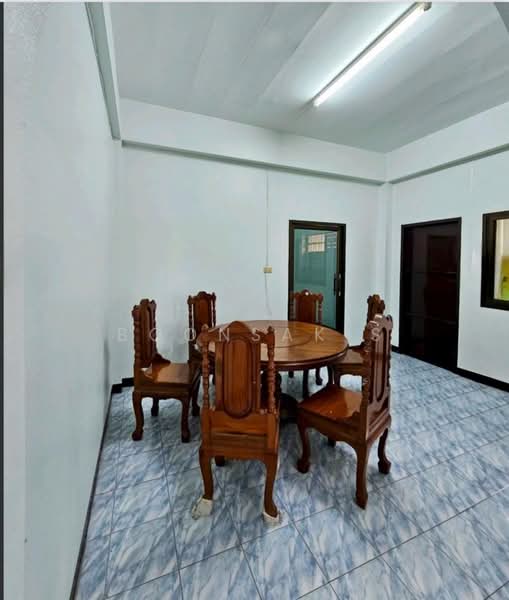 ทาวน์โฮม เพชรเกษม79แยก3, Bangkok, ซอยเพขรเกษม79 แยก3, Nong Kang Plu, Nong Khaem, Bangkok, 2 Bedrooms, 184 sqm, Townhouse For Sale, by Boonsak S, 500455535 - DDproperty.com