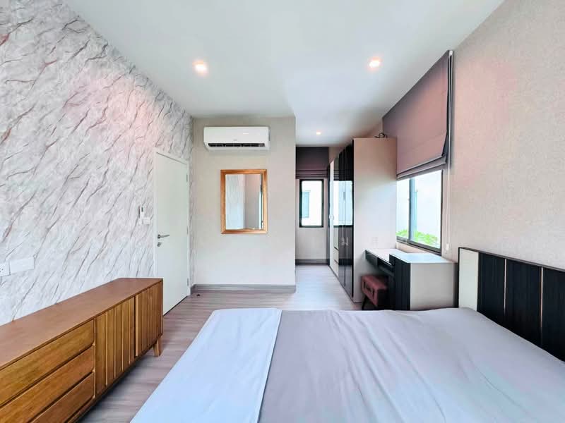 Saransiri Ramkhamhaeng, Bangkok, Khlong Song Ton Nun, Lat Krabang, Bangkok, 4 Bedrooms, 158 sqm, Single Detached House For Sale, by ดวงจงกล ชุ่มสวัสดิ์, 500455548 - DDproperty.com