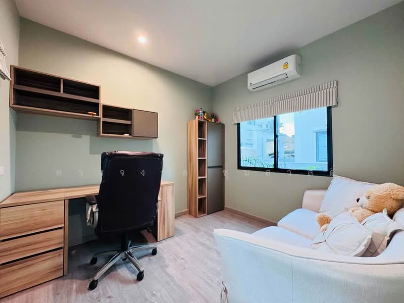 Saransiri Ramkhamhaeng, Bangkok, Khlong Song Ton Nun, Lat Krabang, Bangkok, 4 Bedrooms, 158 sqm, Single Detached House For Sale, by ดวงจงกล ชุ่มสวัสดิ์, 500455548 - DDproperty.com