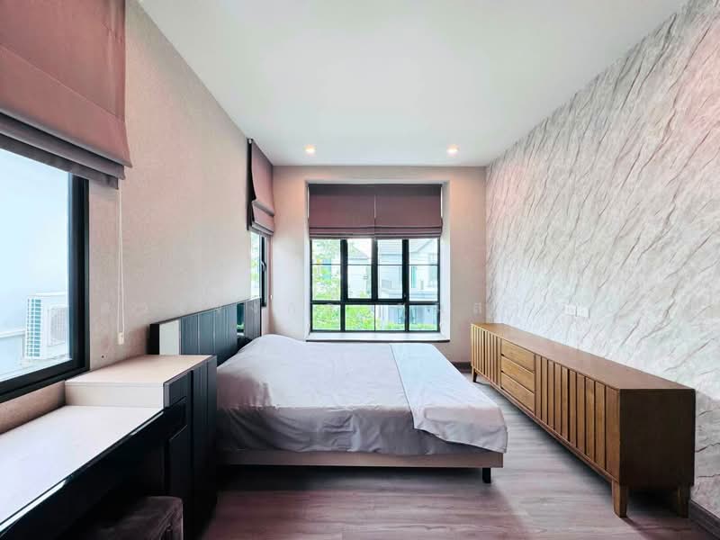Saransiri Ramkhamhaeng, Bangkok, Khlong Song Ton Nun, Lat Krabang, Bangkok, 4 Bedrooms, 158 sqm, Single Detached House For Sale, by ดวงจงกล ชุ่มสวัสดิ์, 500455548 - DDproperty.com