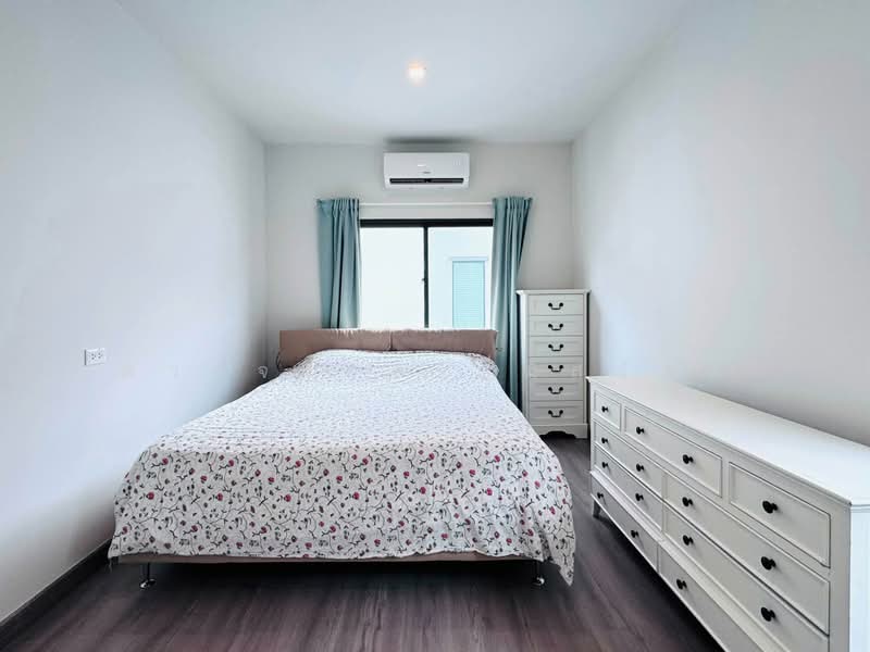 Saransiri Ramkhamhaeng, Bangkok, Khlong Song Ton Nun, Lat Krabang, Bangkok, 4 Bedrooms, 158 sqm, Single Detached House For Sale, by ดวงจงกล ชุ่มสวัสดิ์, 500455548 - DDproperty.com
