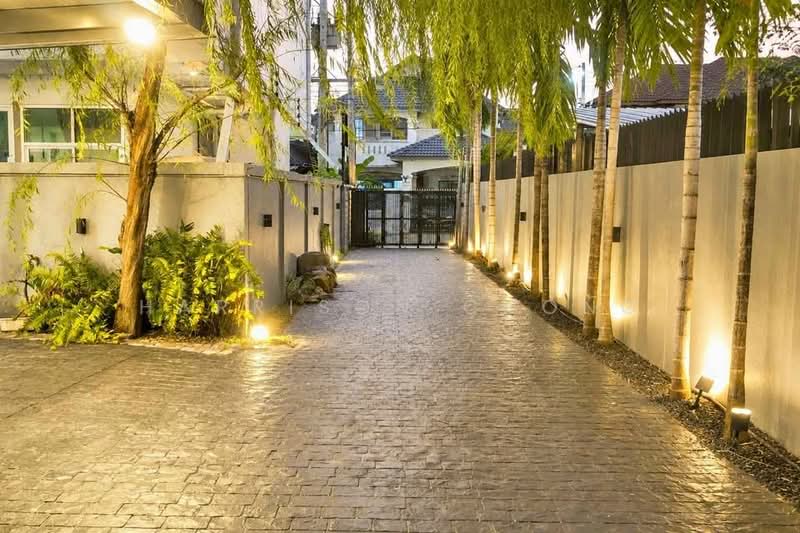 4-BR House, Chon Buri (Pattaya), Nong Khang Khok, Muang Chon Buri, Chon Buri (Pattaya), 4 Bedrooms, 445 sqm, Single Detached House For Sale, by Harrison Chong, 500455552 - DDproperty.com