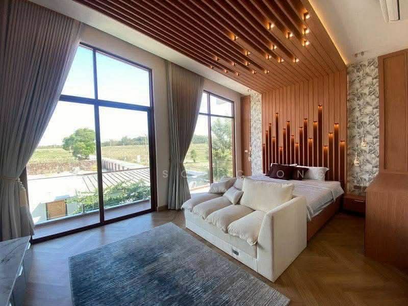 undefined, Chon Buri (Pattaya), Poong, Bang Lamung (Pattaya), Chon Buri (Pattaya), 5 Bedrooms, 300 sqm, Villa For Sale, by Harrison Chong, 500455559 - DDproperty.com