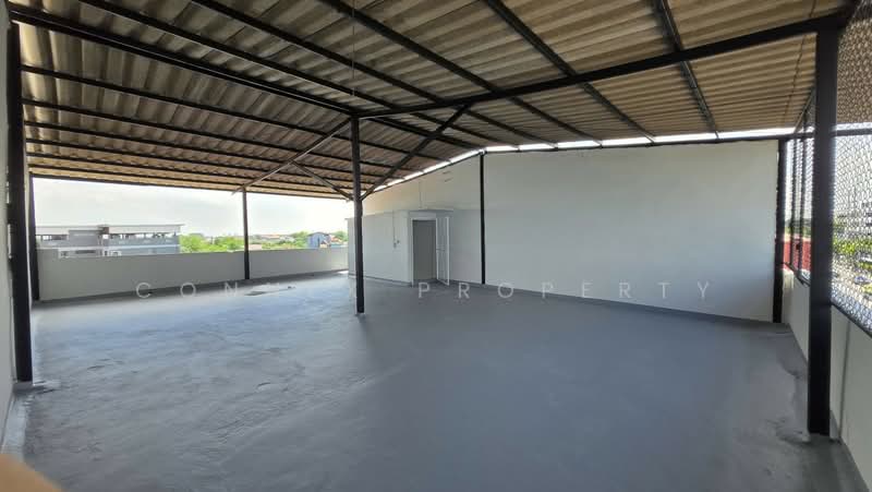 Corner commercial building located at the entrance of Soi Chaloem Phrakiat Rama 9 Soi 5, Bangkok, , Nong Bon, Prawet, Bangkok, , 21 sqm, Shophouse For Rent, by Connex Property, 500455607 - DDproperty.com