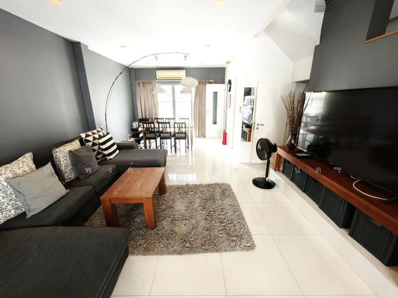 Lumpini Town Residence Ladprao Station, Bangkok, Jom Phon, Chatuchak, Bangkok, 4 Bedrooms, 200 sqm, Townhouse For Rent, by นัฐพงค์ มณีอัครเนตร, 500455642 - DDproperty.com