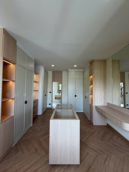 Newly renovated detached house in the heart of Chokchai 4, Bangkok, , Lat Phrao, Bangkok, 4 Bedrooms, 290 sqm, Single Detached House For Sale, by Connex Property, 500455643 - DDproperty.com