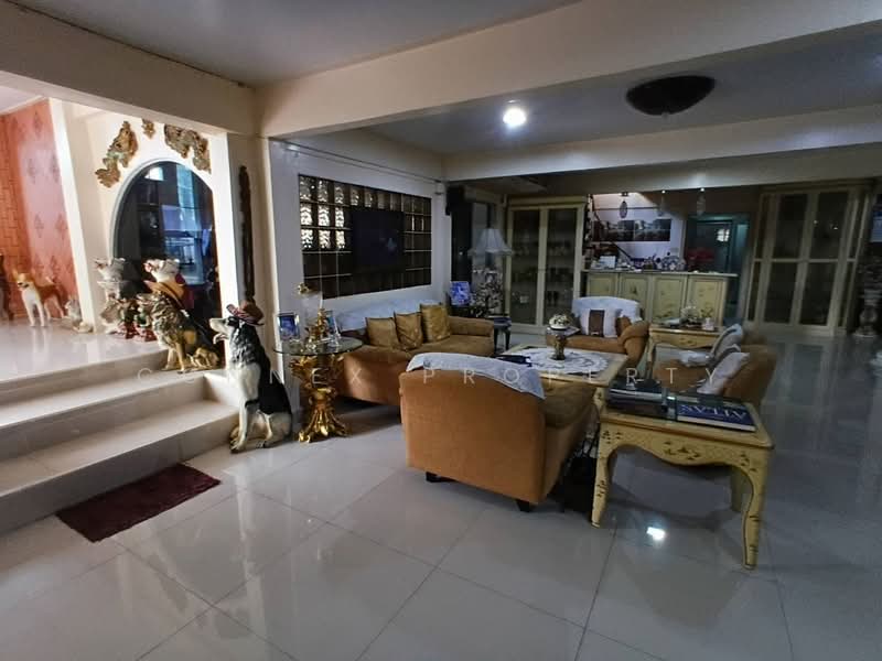 House Rama 9 Soi 57/2, behind Samitivej Hospital, Bangkok, , Suan Luang, Bangkok, 3 Bedrooms, 300 sqm, Single Detached House For Sale, by Connex Property, 500455649 - DDproperty.com
