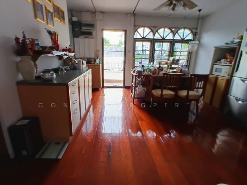 House Rama 9 Soi 57/2, behind Samitivej Hospital, Bangkok, , Suan Luang, Bangkok, 3 Bedrooms, 300 sqm, Single Detached House For Sale, by Connex Property, 500455649 - DDproperty.com