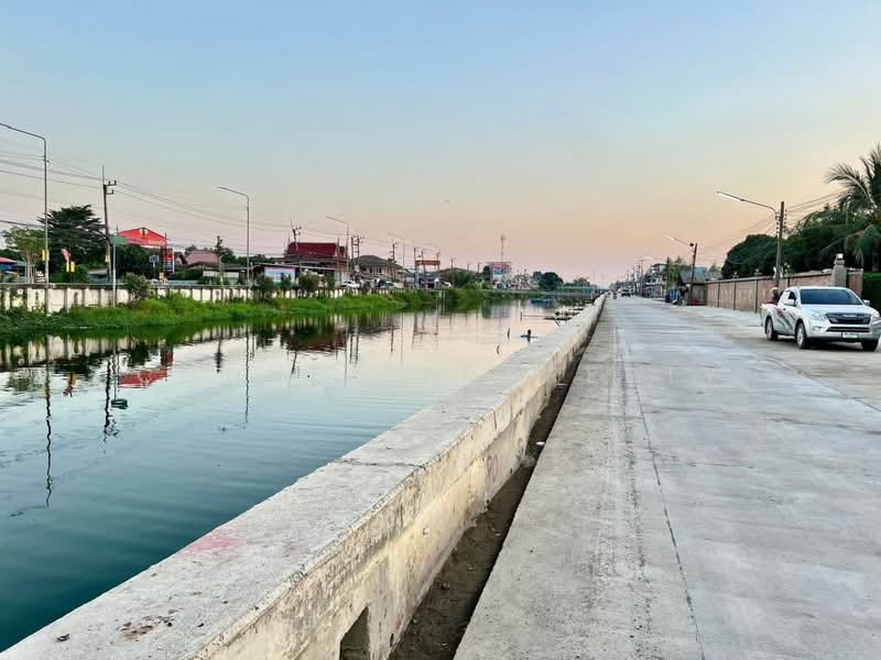 Exclusive Luxury Residence | Spacious 2-Storey Detached House with a Private, Pathum Thani, , Khlong Song, Khlong Luang, Pathum Thani, 4 Bedrooms, 500 sqm, Single Detached House For Sale, by Connex Property, 500455653 - DDproperty.com