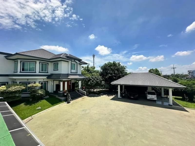 Exclusive Luxury Residence | Spacious 2-Storey Detached House with a Private, Pathum Thani, , Khlong Song, Khlong Luang, Pathum Thani, 4 Bedrooms, 500 sqm, Single Detached House For Sale, by Connex Property, 500455653 - DDproperty.com