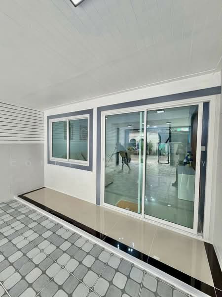 ไม่พบโครงการ, Bangkok, สุทธิสารวินิจฉัย, Samsen Nok, Huai Khwang, Bangkok, 7 Bedrooms, 170 sqm, Single Detached House For Sale, by Connex Property, 500455670 - DDproperty.com