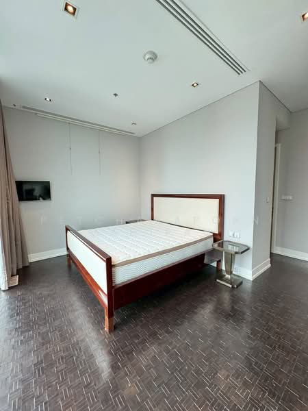 The Ritz-Carlton Residences, Bangkok, 114 Narathiwat Ratchanakarin Road, Silom, Bang Rak, Bangkok, 2 Bedrooms, 131 sqm, Condo For Rent, by Petcharaporn Mahipan, 500455708 - DDproperty.com