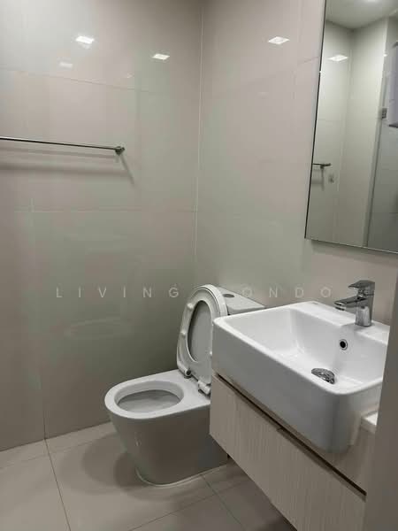 Centric Ratchayothin, Bangkok, 1656 Phahonyothin Rd, Lat Yao, Chatuchak, Bangkok, 1 Bedroom, 38 sqm, Condo For Sale, by Living Condo, 500455709 - DDproperty.com