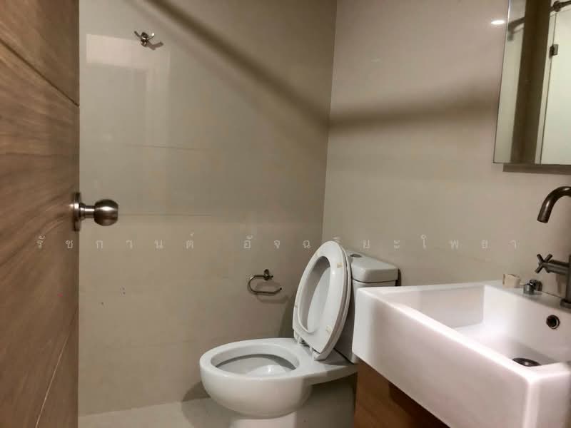 HIVE Taksin, Bangkok, 18 1 Soi, Khlong Ton Sai, Khlong San, Bangkok, 1 Bedroom, 45 sqm, Condo For Rent, by รัชกานต์ อัจฉริยะโพธา, 500455710 - DDproperty.com