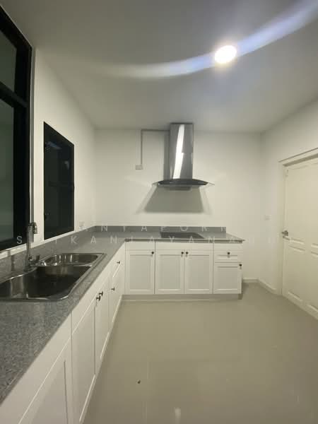 Casa Ville Wongwaen-Ramintra, Bangkok, Soi Namwong, O-Ngoen, Sai Mai, Bangkok, 6 Bedrooms, 250 sqm, Single Detached House For Rent, by Anyaporn Srikanlayanabut, 500455713 - DDproperty.com