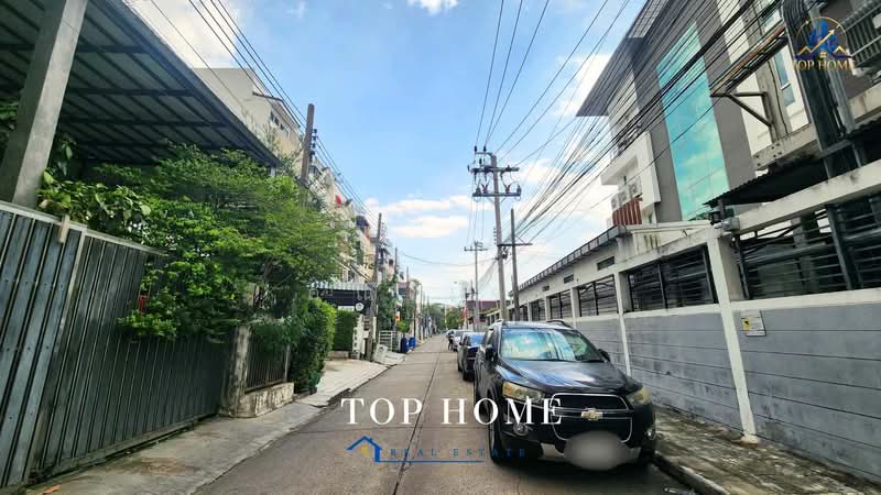 ขายด่วน ทาวน์โฮม 3 ชั้นขนาดใหญ่ ลาดพร้าว 101 ซอย 5, กรุงเทพ, คลองเจ้าคุณสิงห์, วังทองหลาง, กรุงเทพ, 650 ตร.ม., ทาวน์เฮ้าส์ ขาย, โดย คุณเเจง, 500455755 - DDproperty.com